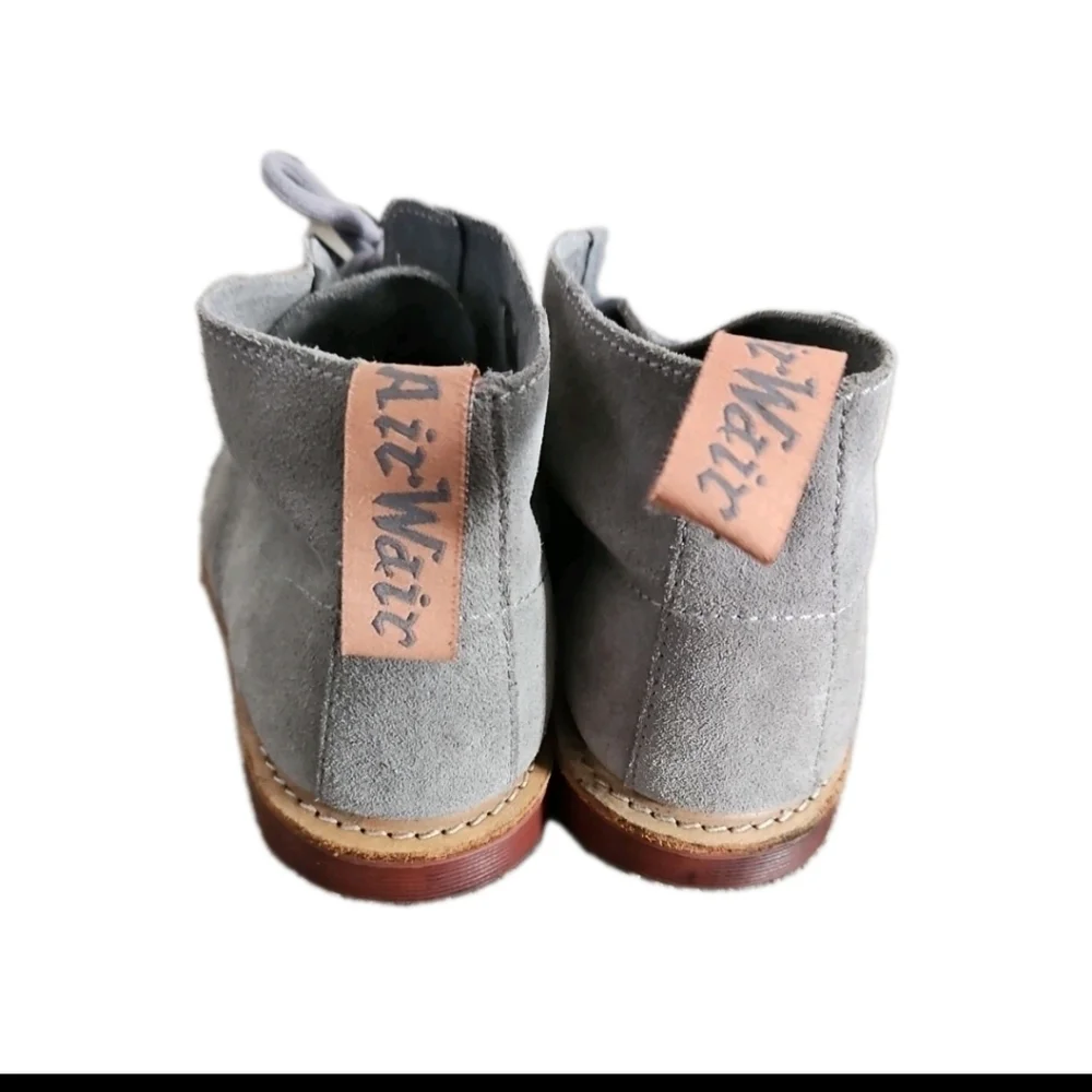 Dr. Martens Mens Gray Suede Manton Desert 2 Eye Boot 11